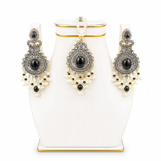 Black Onyx Antique Pendant, Earrings & Tikka Set