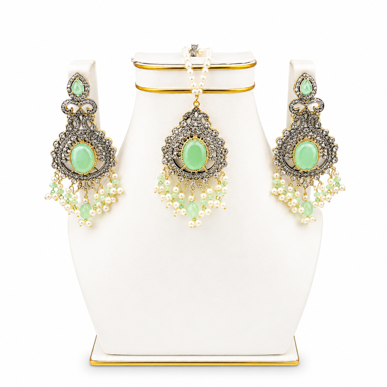 Mint Green Antique Pendant, Earrings & Tikka Set