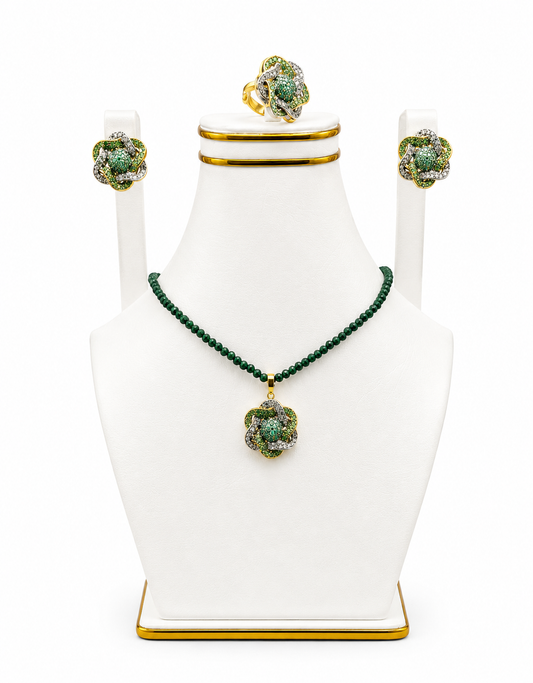 Emerald Knot Beaded Pendant Set